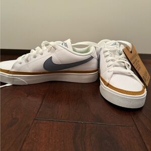 NWT Nike Tennis shoes